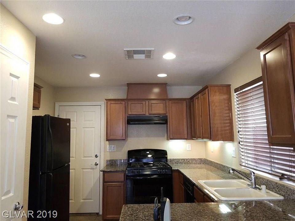 2nd image of 7922 Carmel Heights Ave