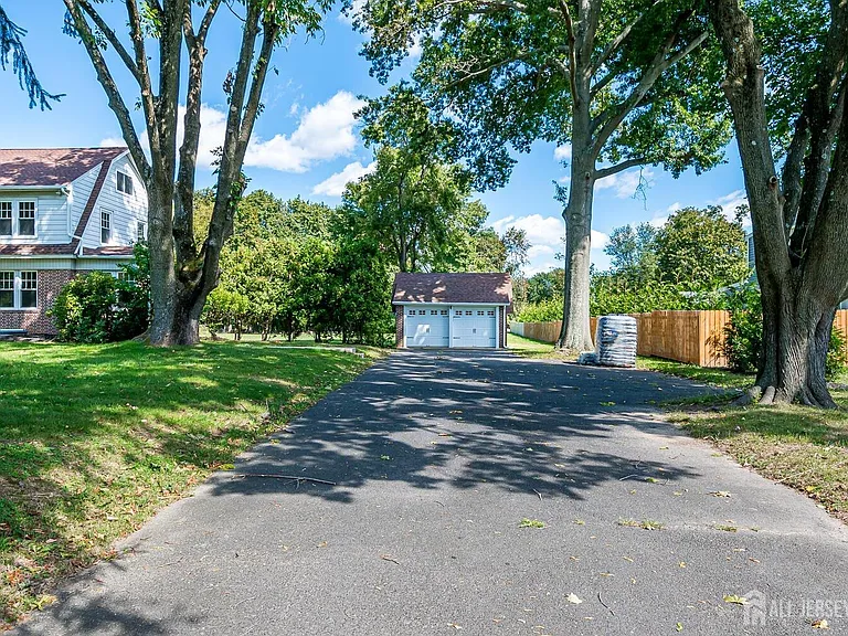 338 Buckelew Ave — Photo 55