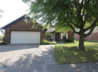 6020 Jennagate Ln, Huber Heights, OH 45424