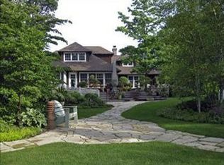 15660 Lakeshore Rd, Union Pier, MI 49129