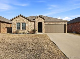 96 Tallgrass St, Calera, OK 74730