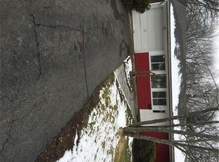 68 Kingsley Rd, Kendall Park, NJ 08824