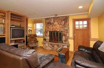 4th image of 531 Woodvale Ave