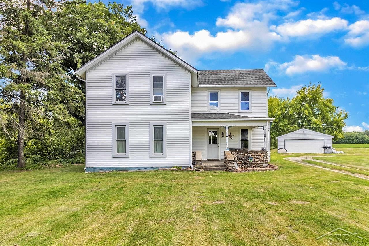 11265 Riverside Dr, Saint Louis, MI 48880 | Zillow