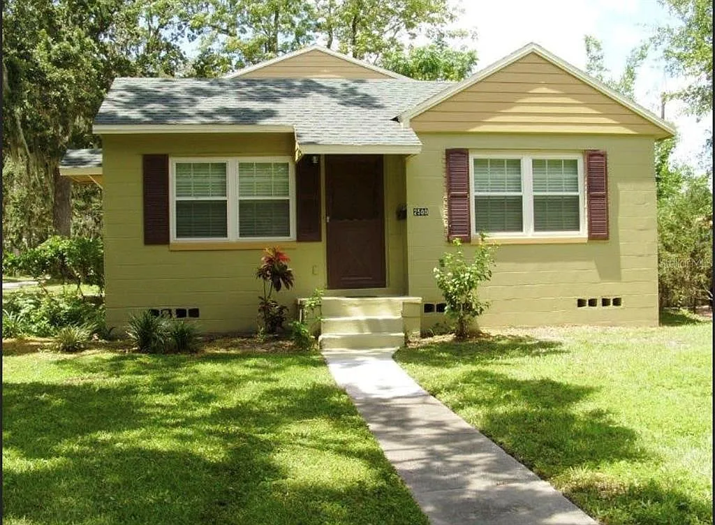 2 bed, 1.0 bath, 900 sqft, $2,125 — Photo 1