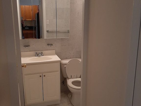 4th image of 350 W 51st St APT 7D