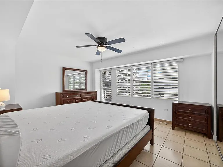 124 Calle #304 — Photo 10
