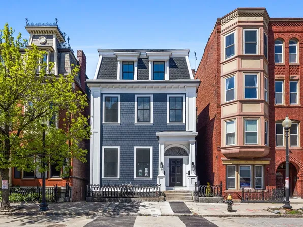 520 E Broadway, South Boston, MA 02127