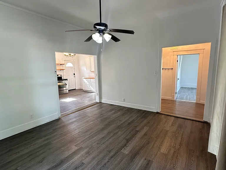 501 S Connellee Ave — Photo 17
