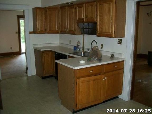 4th image of 131 Marson Dr