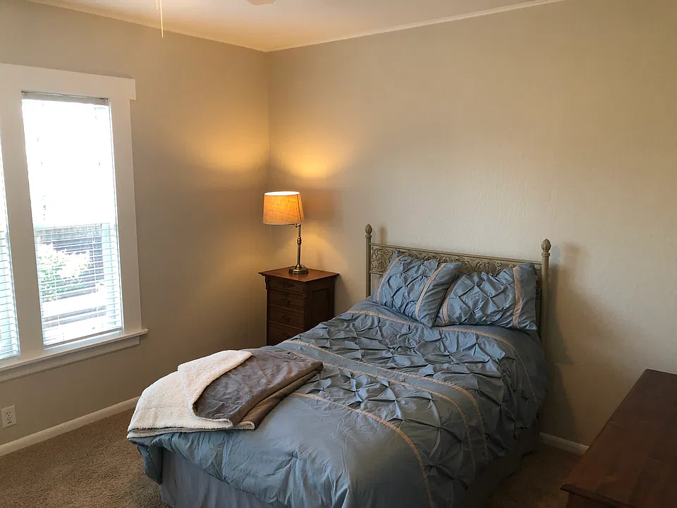 1639 Portola Ave #3