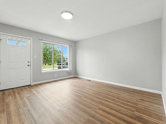 4th image of 20222 Abrahm St