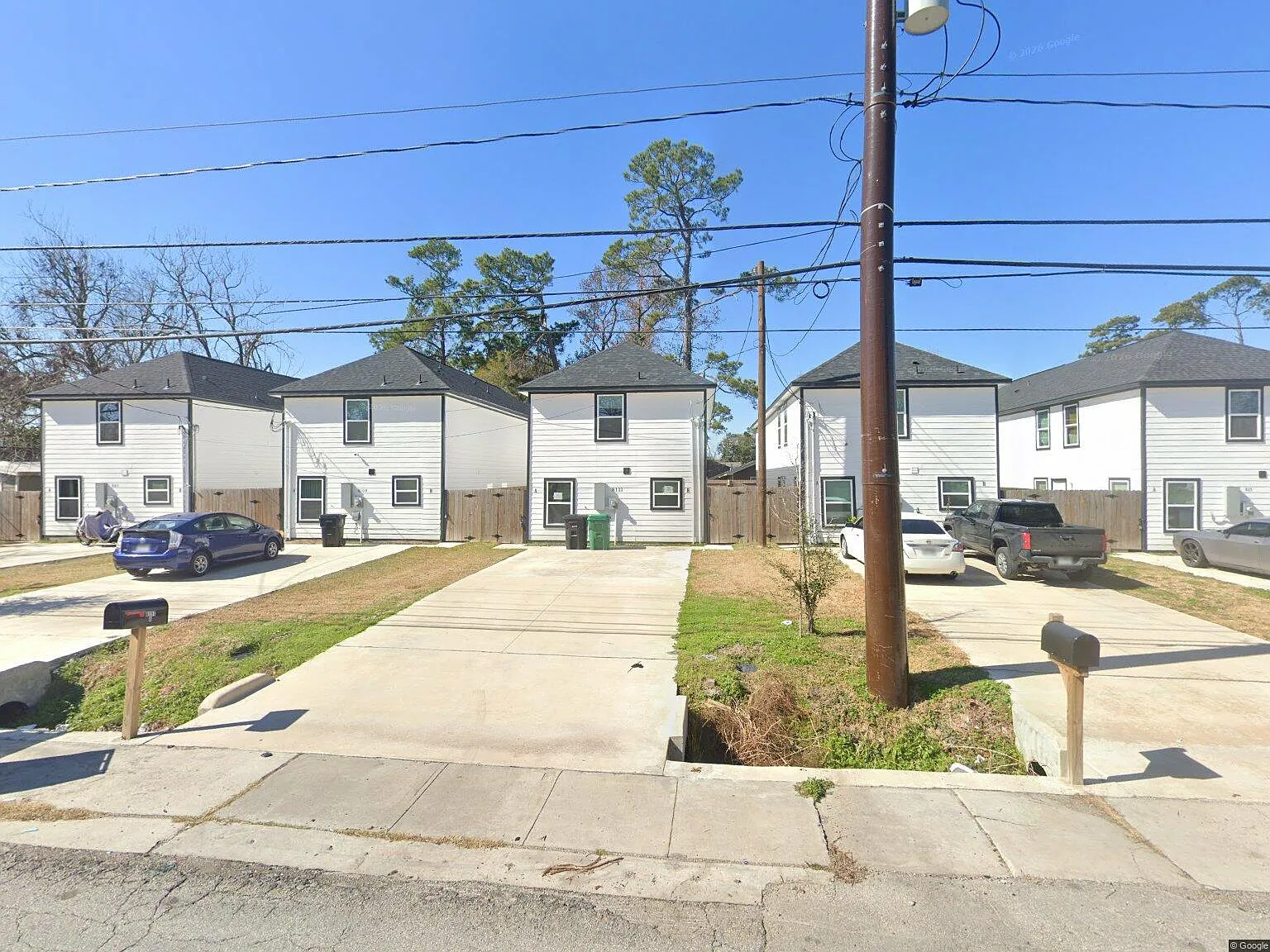 3 bed, 1160 sqft, $1,450 — Photo 2