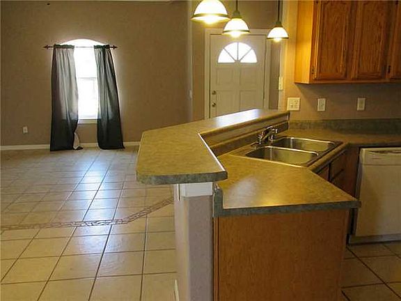 5th image of 9951 Morocco Cir