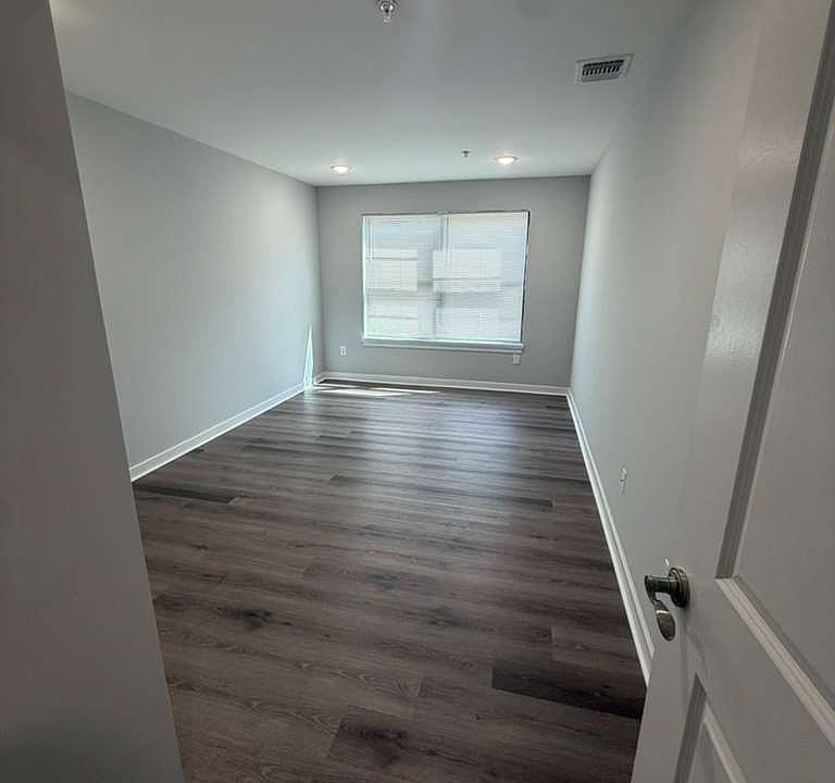 1st image of 77 Park Ave APT 214