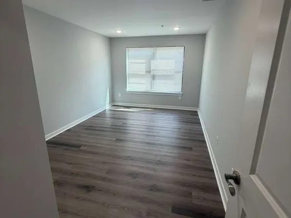 77 Park Ave, Paterson, NJ