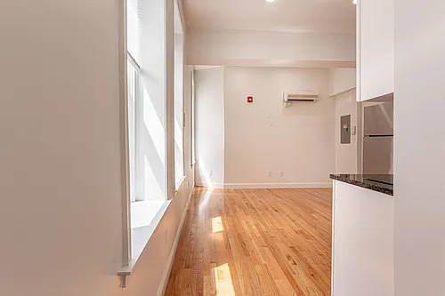 Floor plan One-Bedroom Apartments