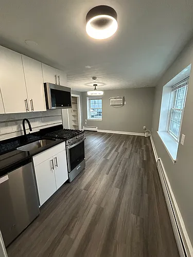 1080 Massachusetts Ave #10 Photo 1