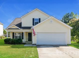 851 Red Oak Tree Dr, Fuquay Varina, NC 27526