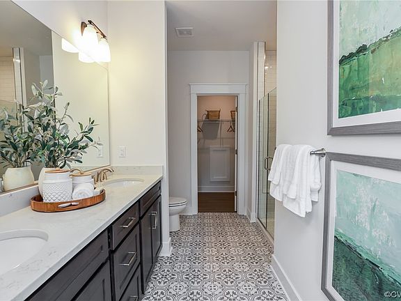 5th image of 2205 Halflight Ct