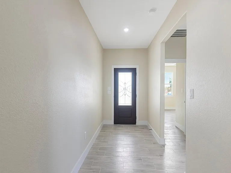 327 Road 5840 — Photo 11