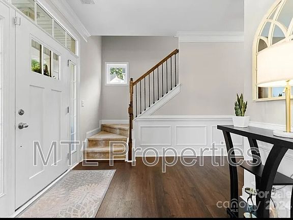 2nd image of 3042 Collin House Dr
