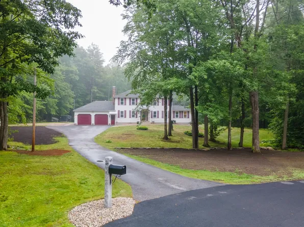 65 Geisser Road, Hampstead, NH 03841-2167