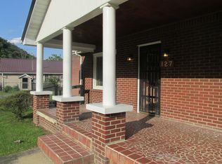 127 Price Ave, Elkhorn City, KY 41522
