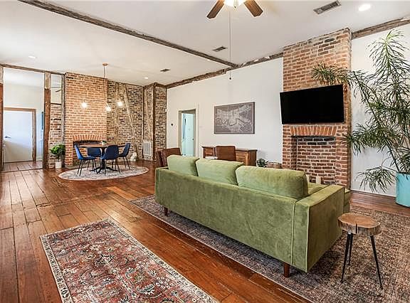 4th image of 536 Jackson Ave