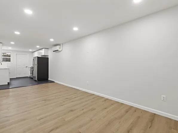 173 Van Horne Street image 7 of 22