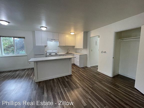 4th image of 5108 S Dawson St APT 8
