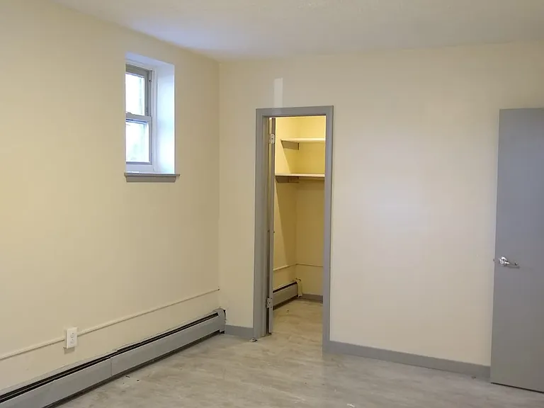 499 D04allen St #D4 — Photo 3