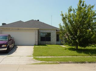 624 Capricorn Dr, Cedar Hill, TX 75104