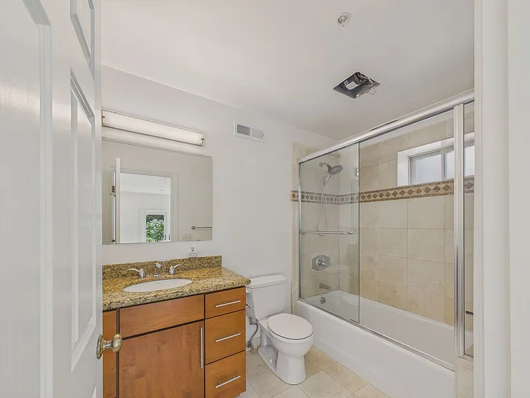 853 De Haro St — Photo 27