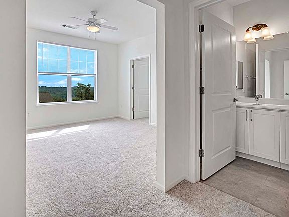 4th image of 500 Town Green Dr #64