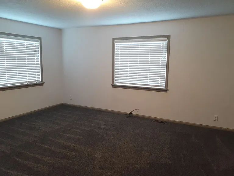 5082 W Highway 33 — Photo 10