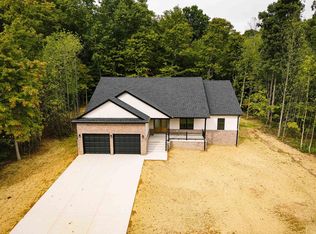 159 Secluded Cir, Radcliff, KY 40160