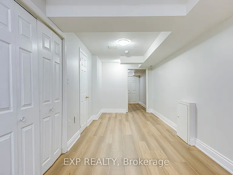 2407 Stefi Trl — Photo 28