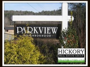 617 White Oak Cir, Lenoir, NC 28645