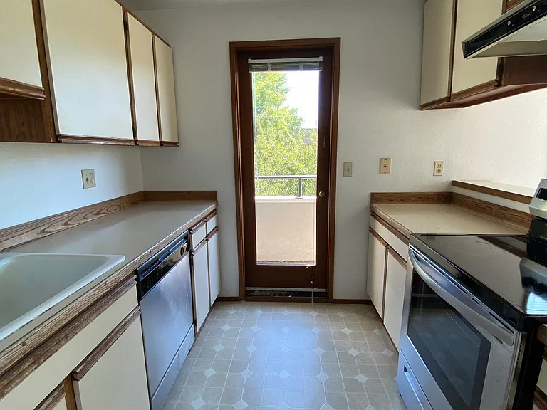 1700 NW 64th St #301 — Photo 11