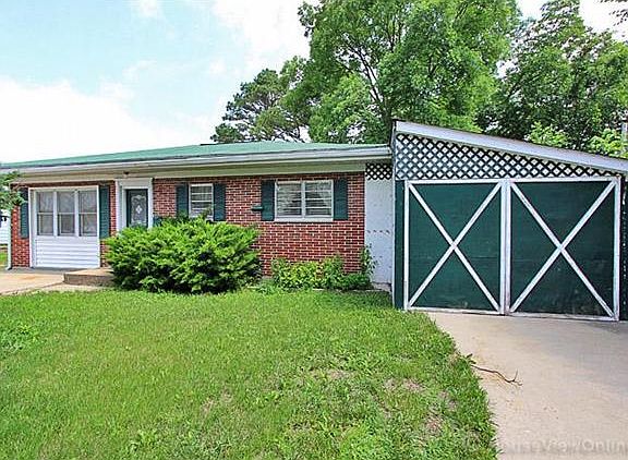 5th image of 13 Linn Dr