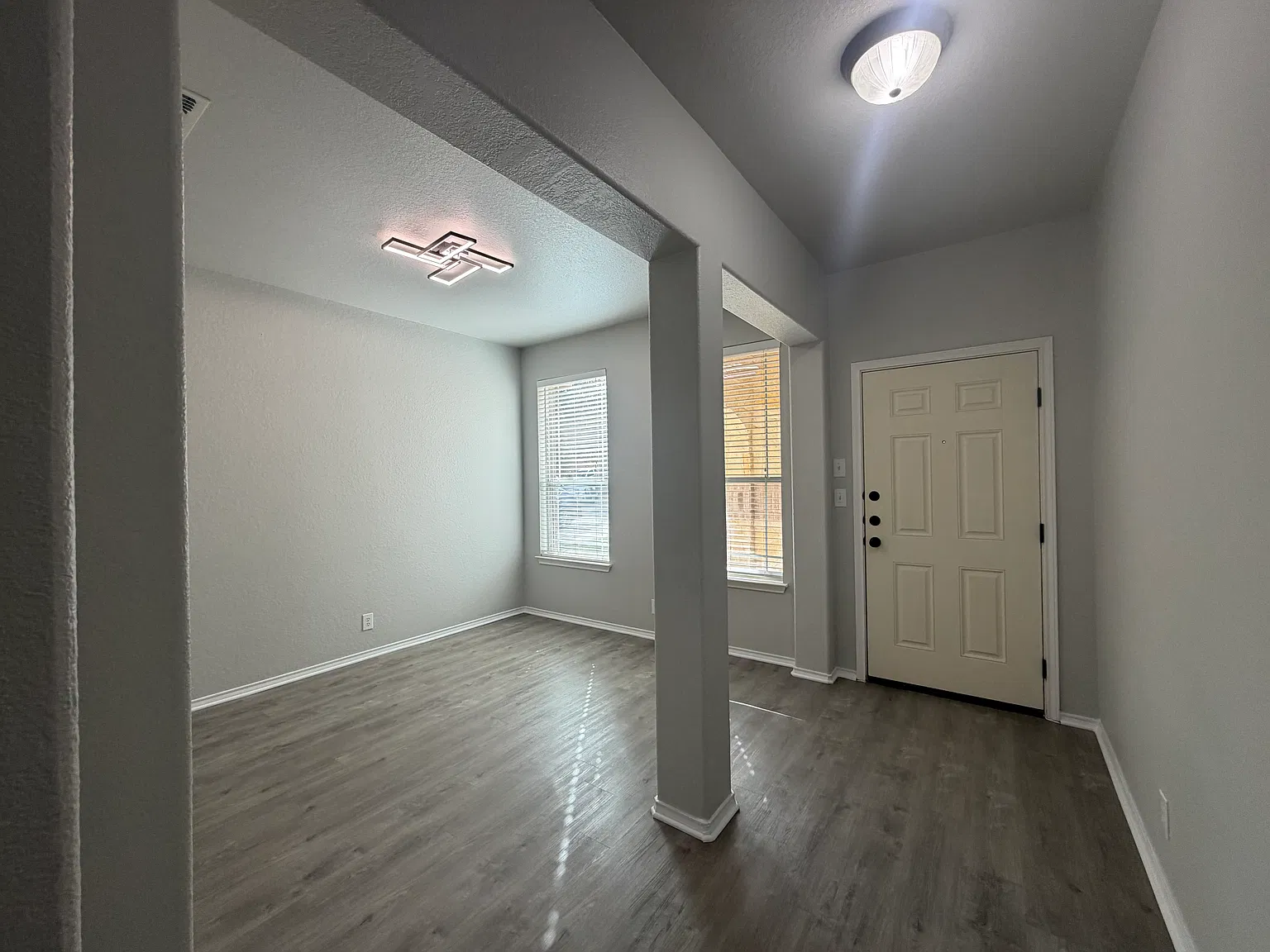 4 bed, 1835 sqft, $2,195 — Photo 3