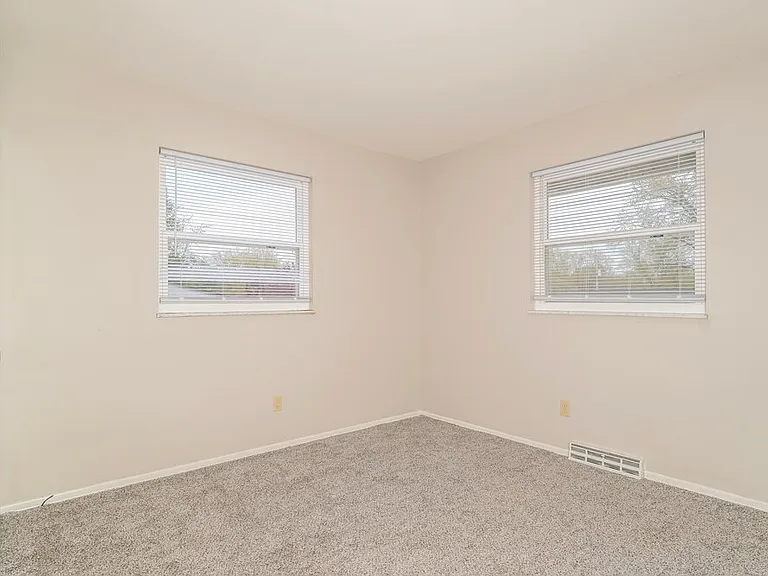2544 Netherton Dr — Photo 12
