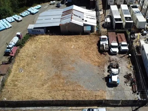 625 & 637 Locust St, Garberville, CA 95542