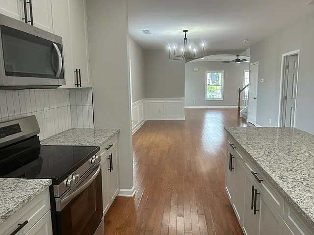 96 Vine St NW — Photo 36