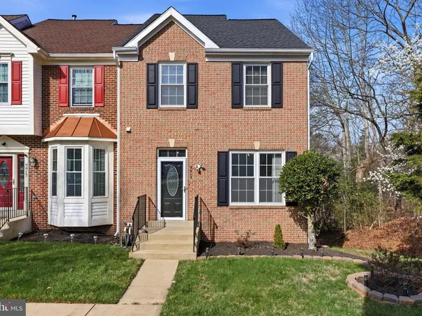 9915 Quiet Brook Ln, Clinton, MD 20735