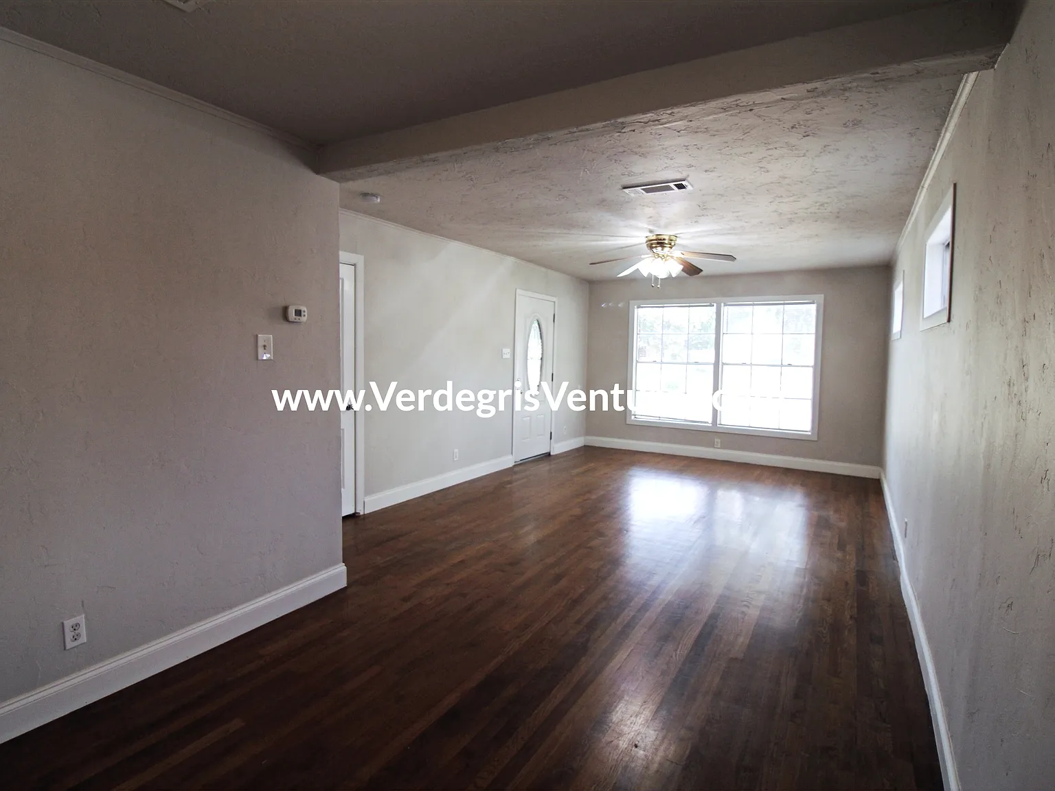 3 bed, 1450 sqft, $1,800 — Photo 2