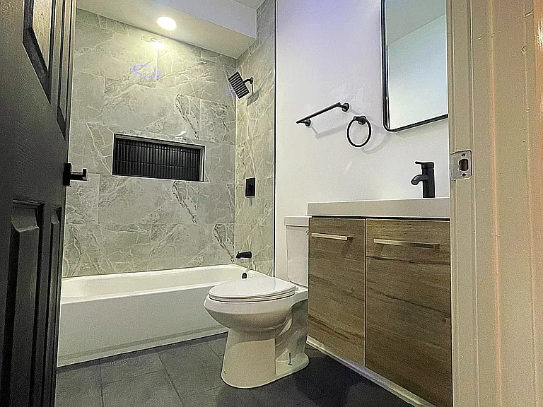 3659 N Marvine St #B — Photo 7