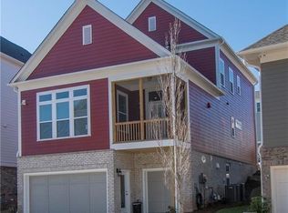 135 Rowan Ave, Alpharetta, GA 30009