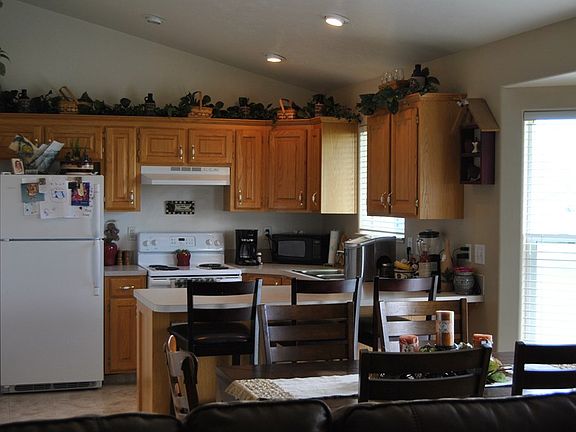 4th image of 3626 E Briar Creek Ln
